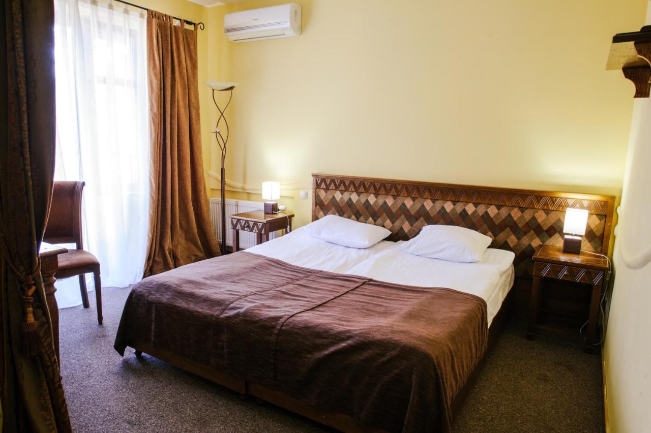 Hotel Трипільське Сонце Podgortsy  Exterior foto