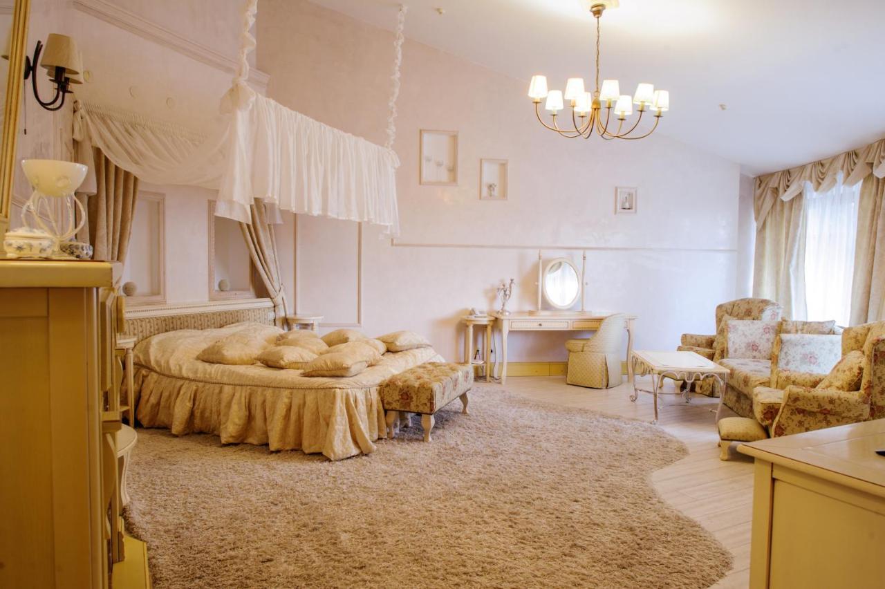 Hotel Трипільське Сонце Podgortsy  Exterior foto